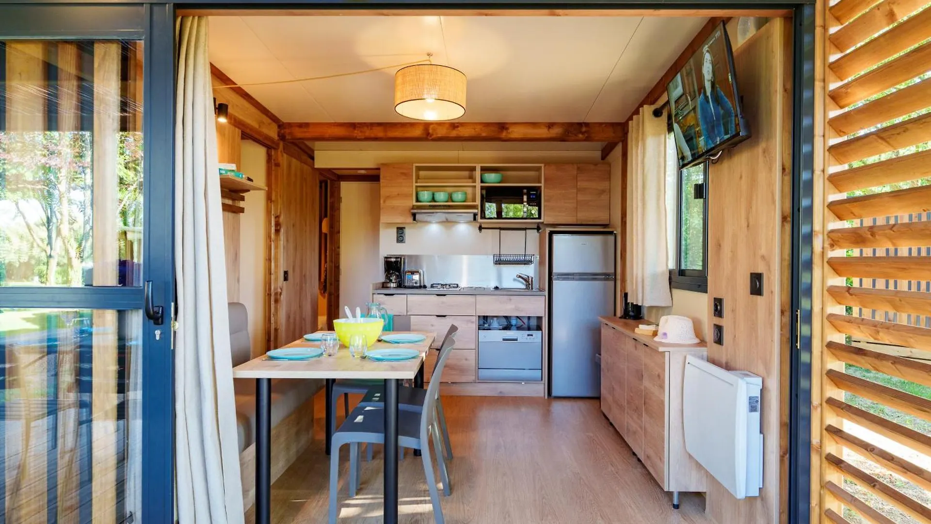 Camping De Lochrist 콩카르노 0*,